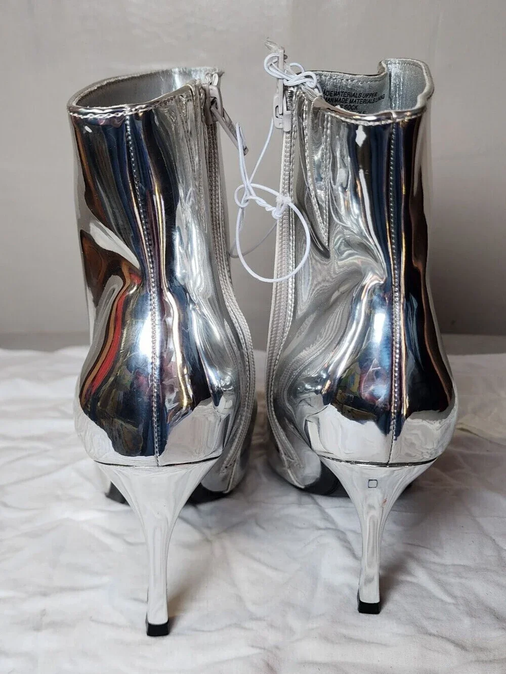New A New Day Women High Heel Ankle Boots Silver Shiny Pointed Toe Boots Sze 7